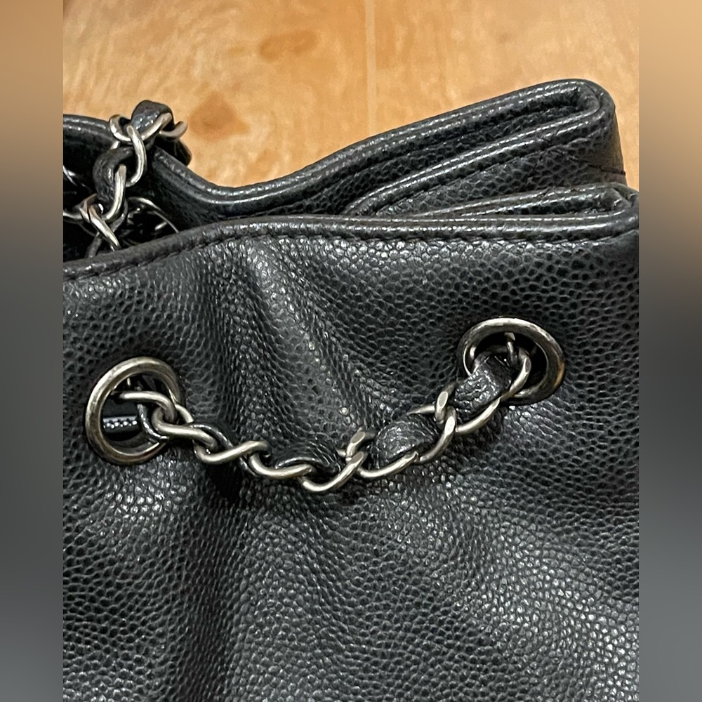 Chanel Caviar Leather Shopping Tote in Black, style 94305 - Picture 15 of 16